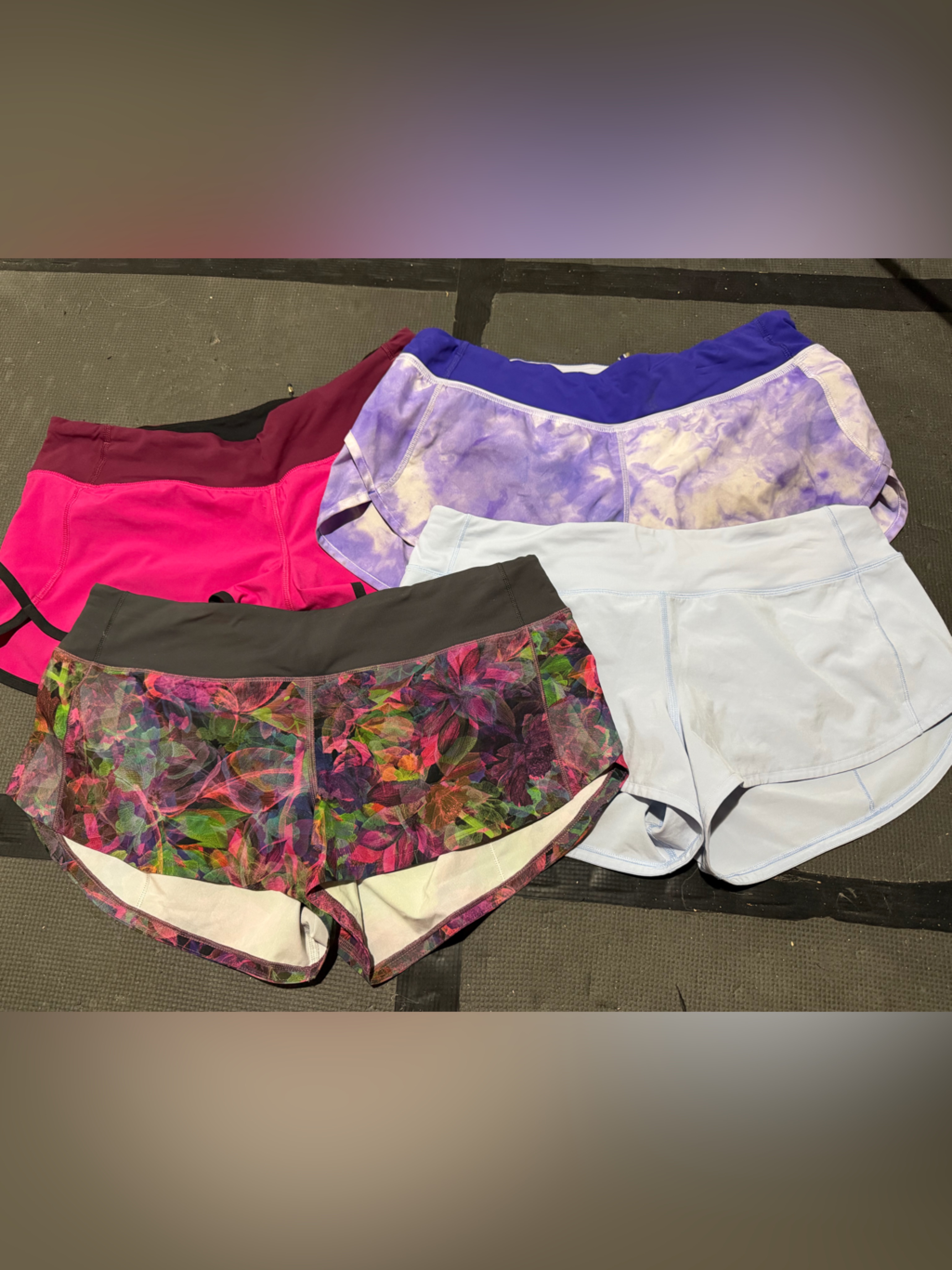 Bundle Of 4 Lululemon Speed Shorts 2.5â
